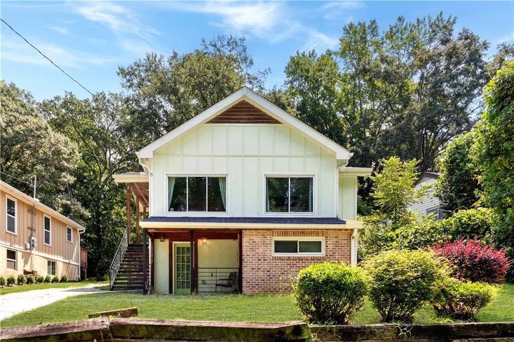 duplex under contract at 133 Arcadia Circle, Atlanta, GA 30314