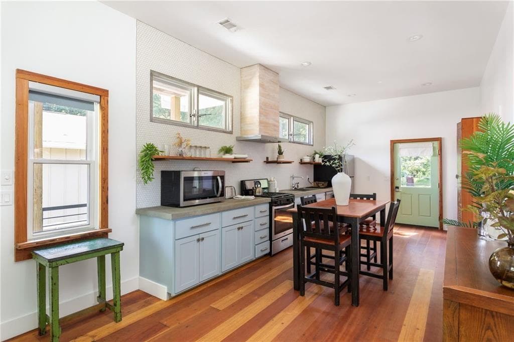 duplex under contract at 133 Arcadia Circle, Atlanta, GA 30314 — photo 4