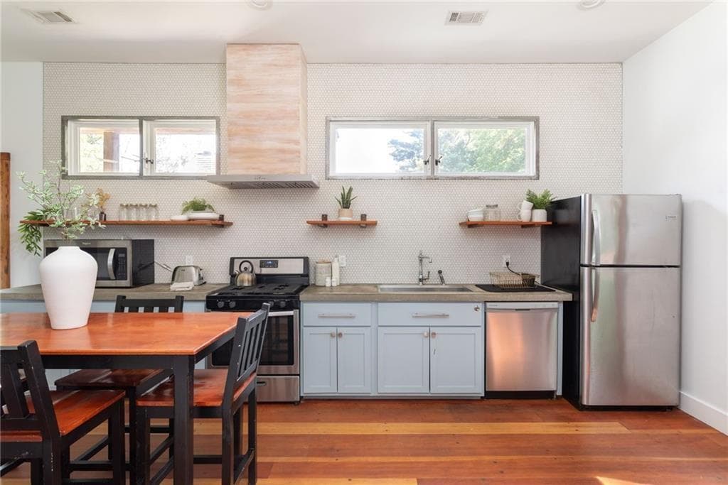 duplex under contract at 133 Arcadia Circle, Atlanta, GA 30314 — photo 5