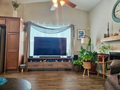 3 bedroom, 2 bathroom, 1,228 sq ft single family residence for sale at 7015 Parkside Court, Austell, GA 30106 — photo 3