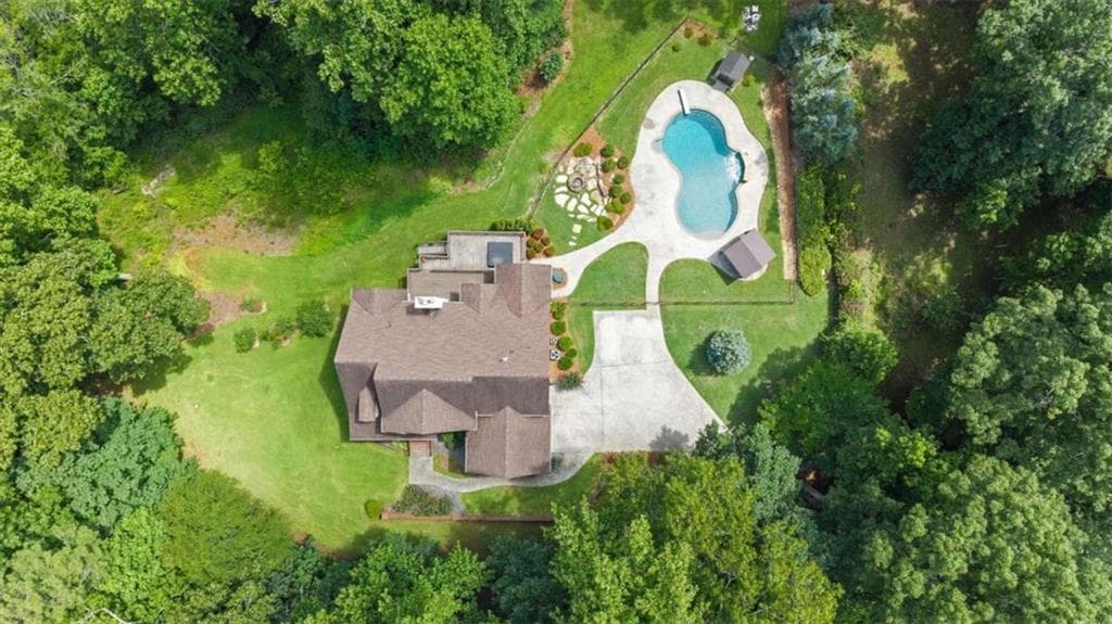 6 bedroom, 4 bathroom, 4,629 sq ft single family residence for sale at 971 Cown Road, Villa Rica, GA 30180 — photo 2