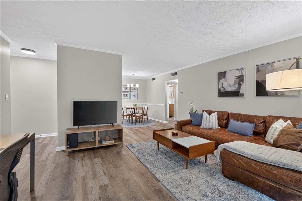 1 bedroom, 1 bathroom, 810 sq ft condominium for sale at 3635 Essex Avenue, Atlanta, GA 30339 — photo 5