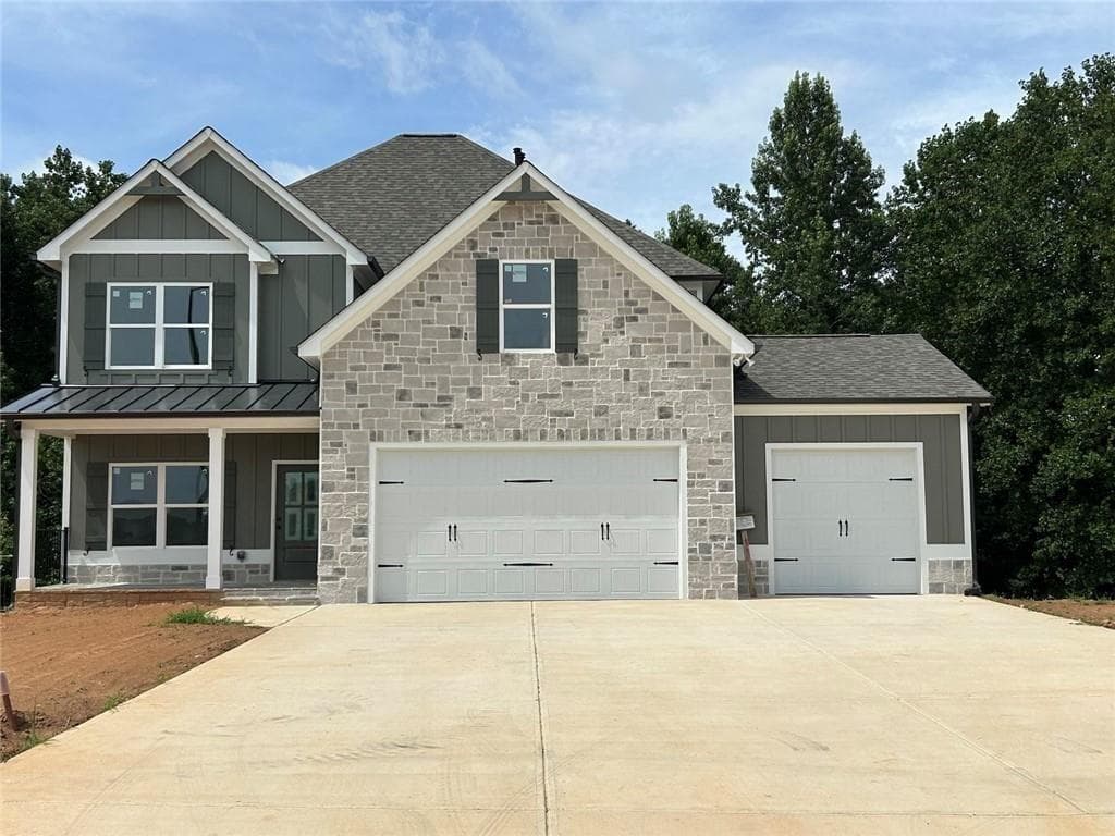 4 bedroom, 3 bathroom, 3,720 sq ft single family residence for sale at 6 Barnwood Pointe, Dallas, GA 30132