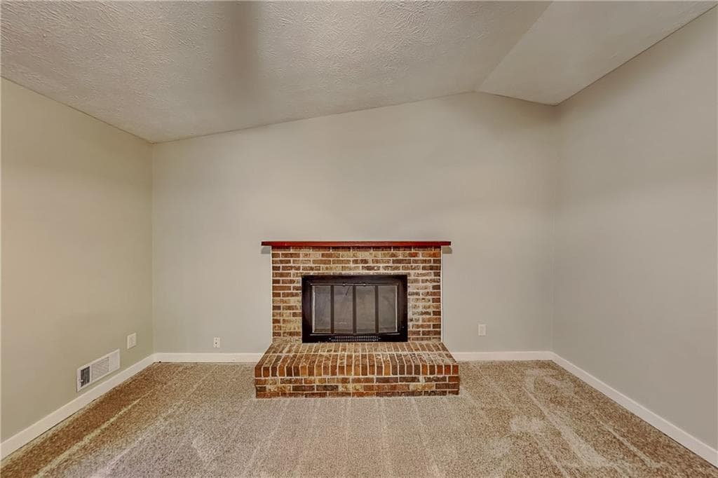 3 bedroom, 2 bathroom, 2,035 sq ft single family residence for rent at 4579 N Woodlake Lane, Conyers, GA 30013 for $1,675 a month — photo 3