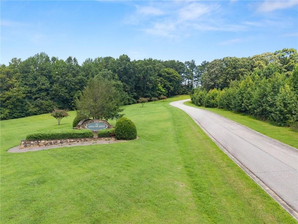 unimproved land for sale at 150 Lake Ridge Trail, Baldwin, GA 30511 — photo 4