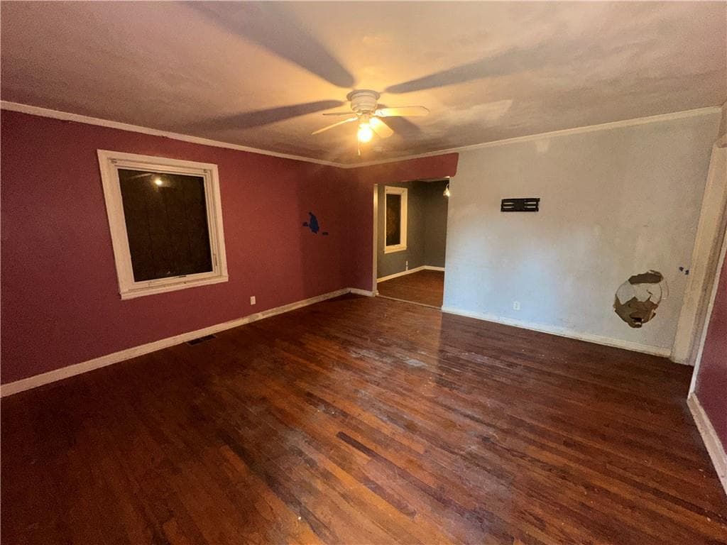 3 bedroom, 1 bathroom, 1,301 sq ft single family residence for sale at 3713 Glenwood Road, Decatur, GA 30032 — photo 8