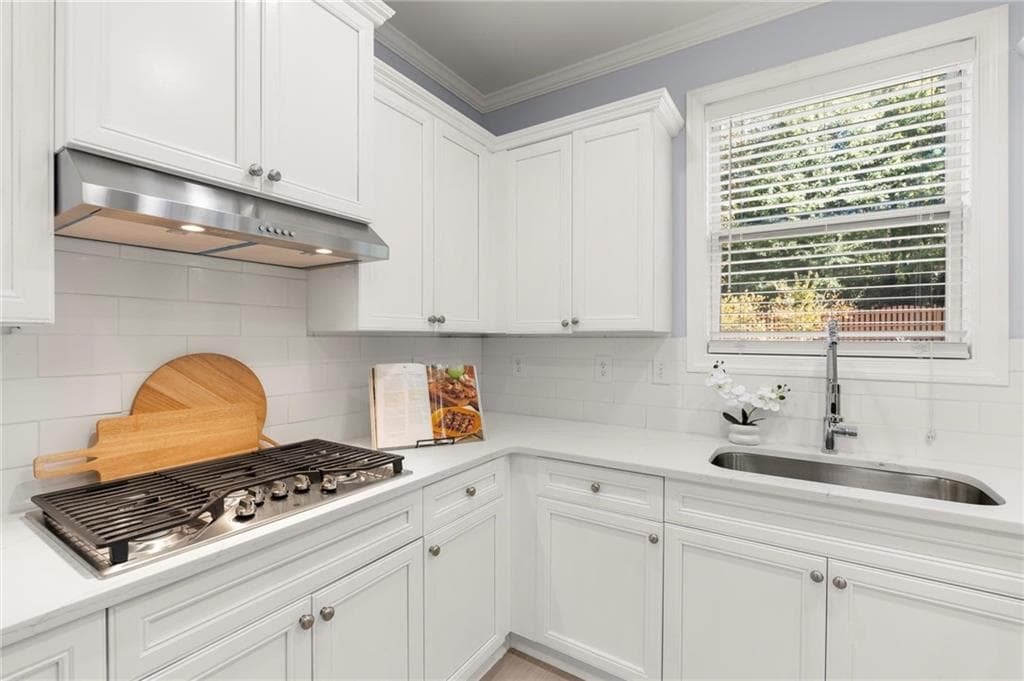 5 bedroom, 3 bathroom, 3,074 sq ft single family residence for sale at 265 Parc Drive, Canton, GA 30114 — photo 6