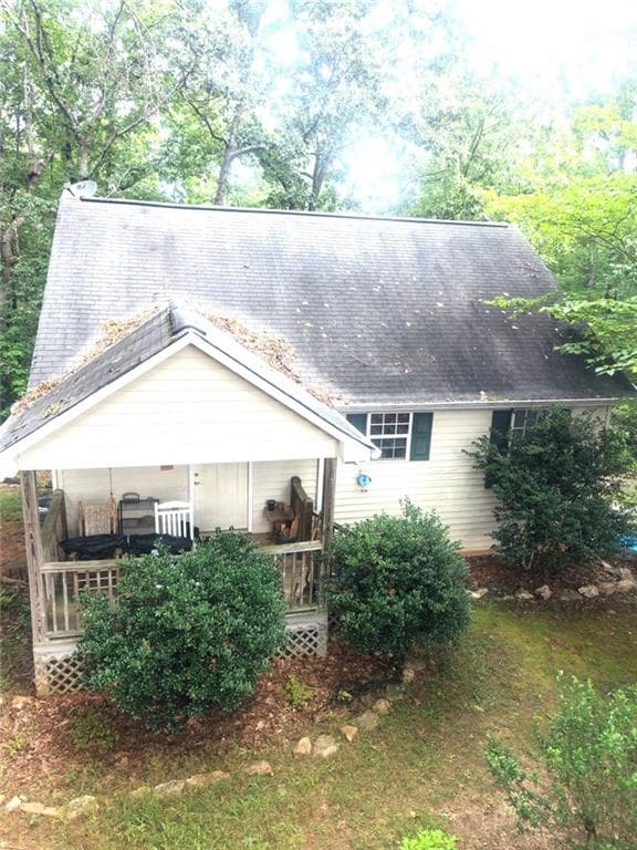 1 bedroom, 2 bathroom, 1,095 sq ft single family residence for sale at 597 Sleepy Hollow Road, Dahlonega, GA 30533 — photo 3