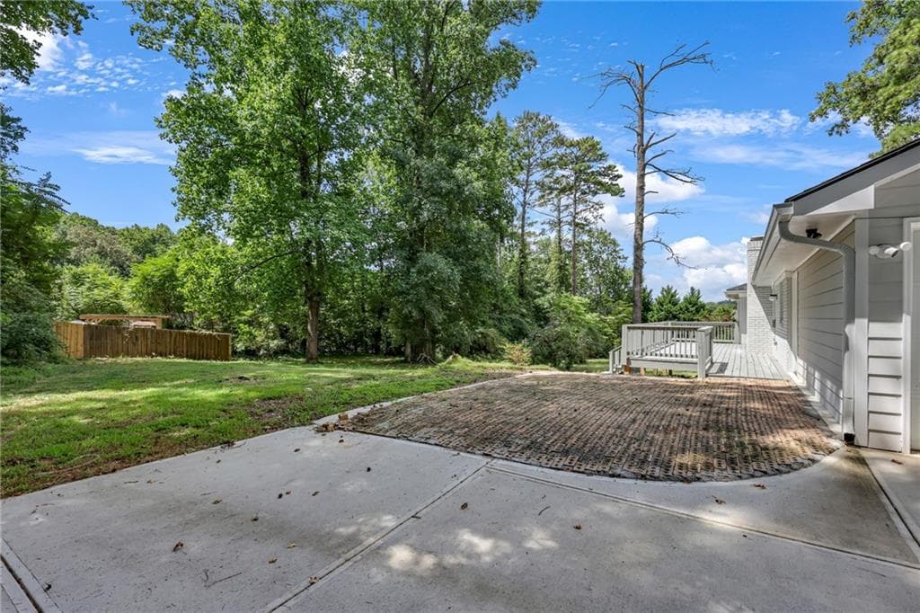 4 bedroom, 3 bathroom, 2,770 sq ft single family residence under contract at 4511 Ripplewood Drive, Lithonia, GA 30038 — photo 5