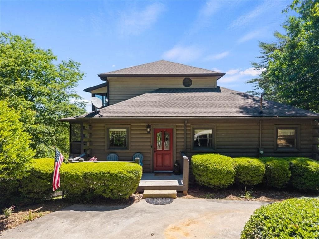 3 bedroom, 2 bathroom, 2,073 sq ft home for sale at 122 Zane Drive, Ellijay, GA