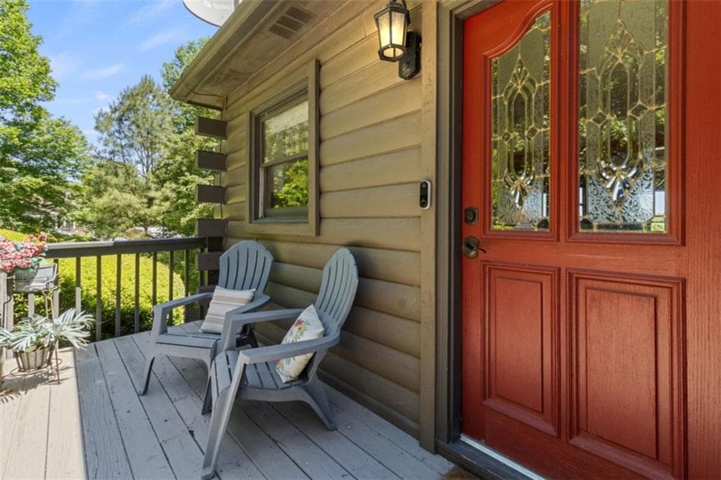 3 bedroom, 2 bathroom, 2,073 sq ft single family residence for sale at 122 Zane Drive, Ellijay, GA 30540 — photo 3
