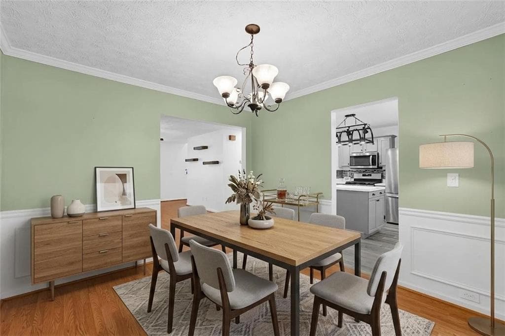 3 bedroom, 3 bathroom, 1,914 sq ft single family residence for sale at 2010 Hidden Valley Drive, Marietta, GA 30008 — photo 3