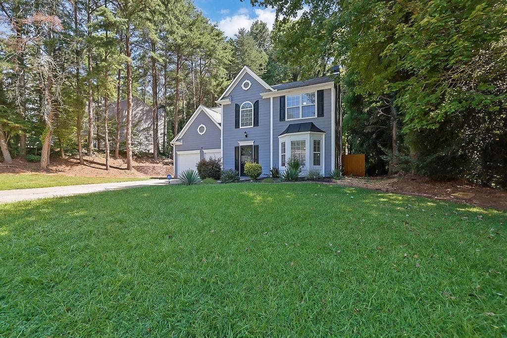 3 bedroom, 3 bathroom, 1,914 sq ft single family residence for sale at 2010 Hidden Valley Drive, Marietta, GA 30008 — photo 8