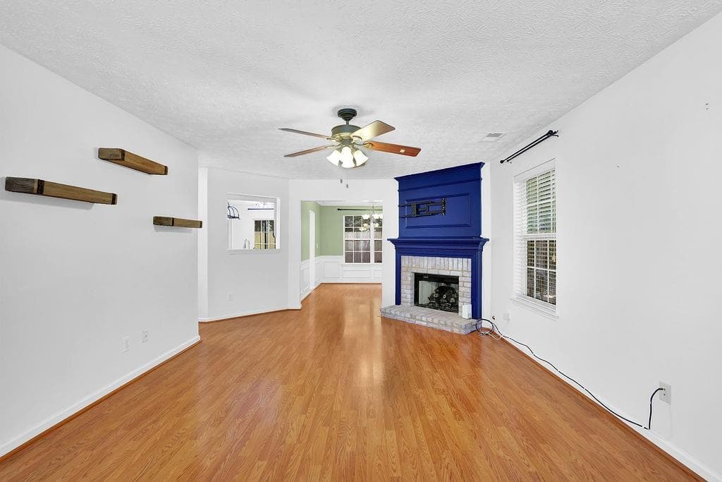3 bedroom, 3 bathroom, 1,914 sq ft single family residence for sale at 2010 Hidden Valley Drive, Marietta, GA 30008 — photo 10