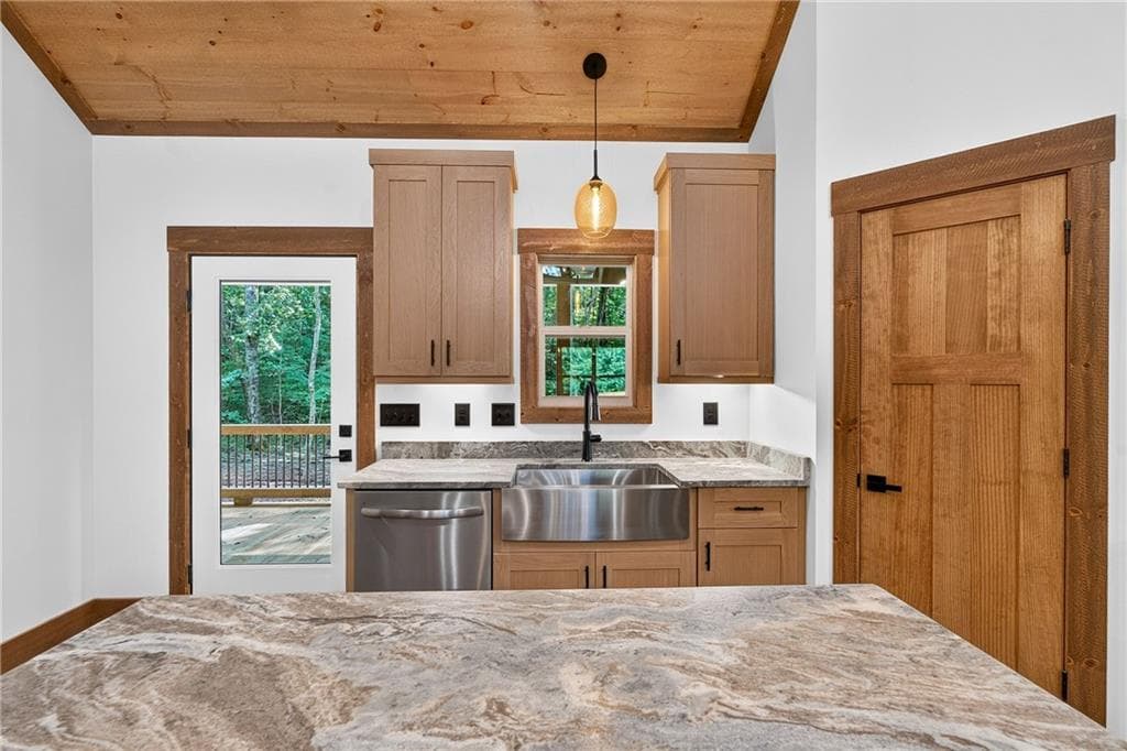 3 bedroom, 2 bathroom, 1,200 sq ft single family residence for sale at 116 Reindeer Lane, Talking Rock, GA 30175 — photo 10