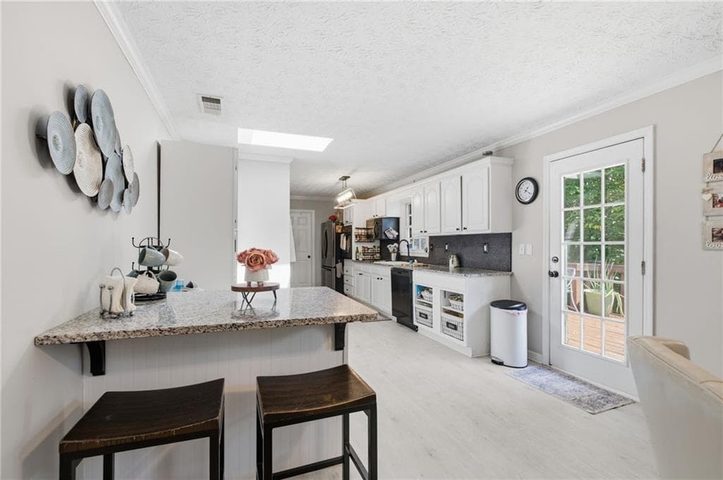 4 bedroom, 3 bathroom, 1,828 sq ft single family residence under contract at 2335 Donnie Lee Drive, Gainesville, GA 30506 — photo 10