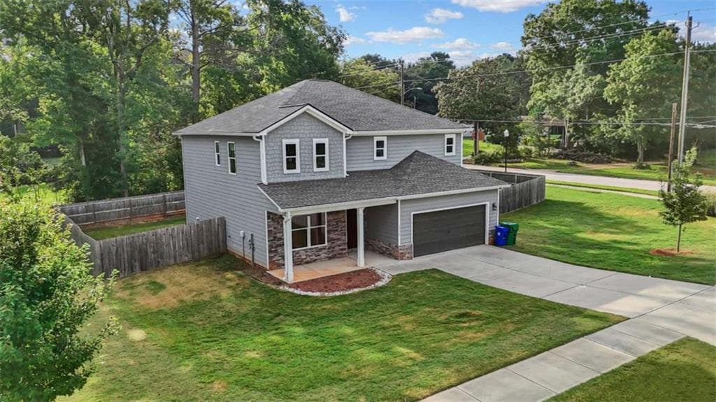 4 bedroom, 3 bathroom, 2,306 sq ft single family residence for rent at 2054 Maplewood Way, Decatur, GA 30035 for $2,800 a month — photo 2