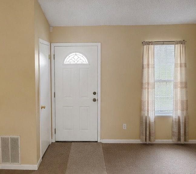 3 bedroom, 3 bathroom, 1,536 sq ft single family residence for sale at 976 Worcester Place, Lilburn, GA 30047 — photo 3