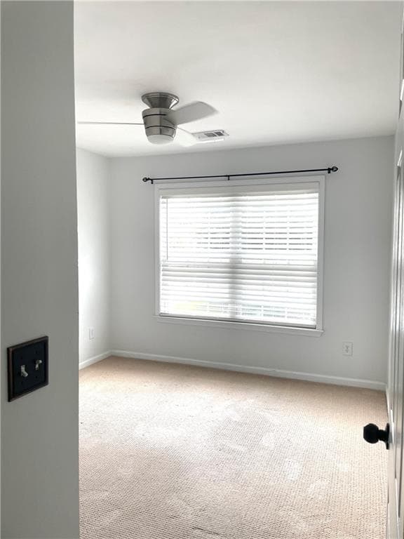 3 bedroom, 3 bathroom, 1,616 sq ft townhouse for sale at 3000 Commonwealth Circle, Alpharetta, GA 30004 — photo 8