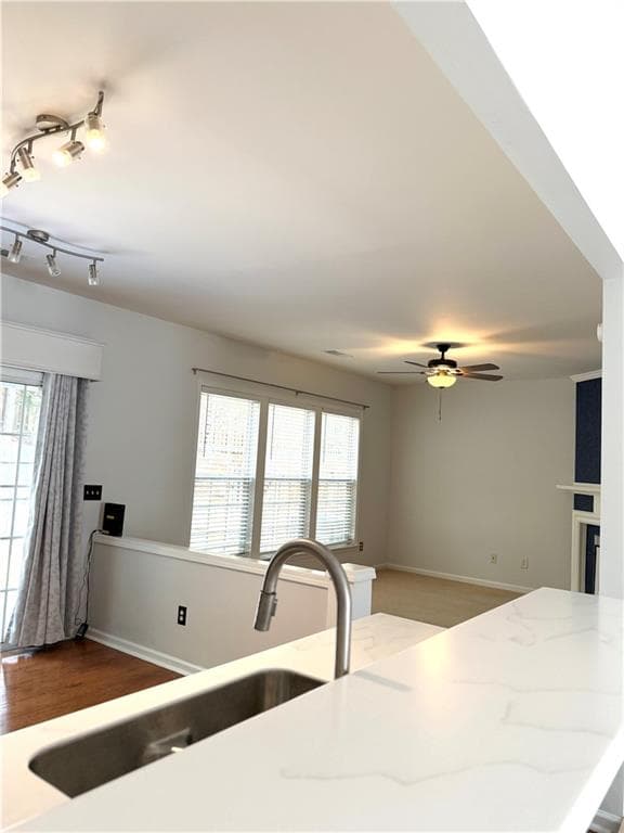 3 bedroom, 3 bathroom, 1,616 sq ft townhouse for sale at 3000 Commonwealth Circle, Alpharetta, GA 30004 — photo 10
