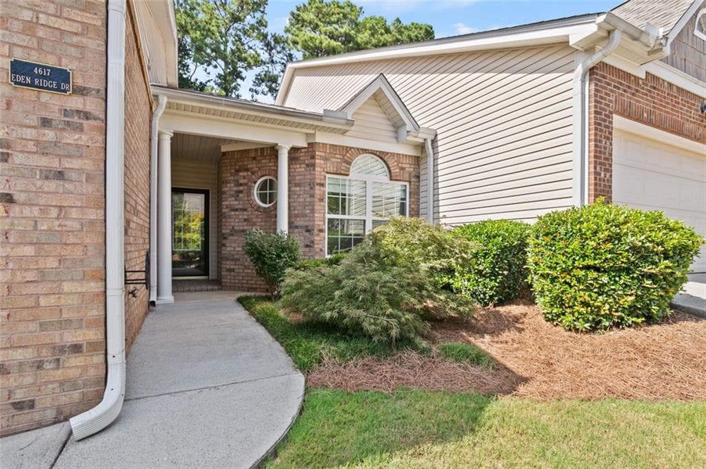 2 bedroom, 2 bathroom, 1,432 sq ft condominium for sale at 4617 Eden Ridge Drive, Acworth, GA 30101 — photo 2
