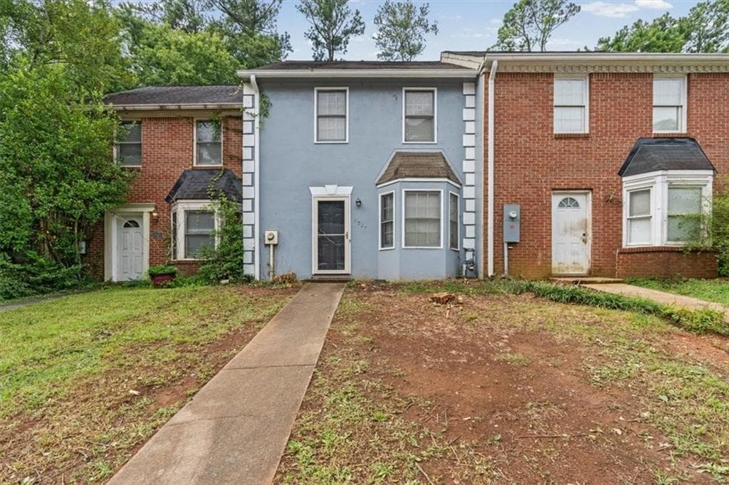 2 bedroom, 3 bathroom, 1,212 sq ft townhouse for rent at 2927 Governors Court, Marietta, GA 30066 for $1,675 a month — photo 2