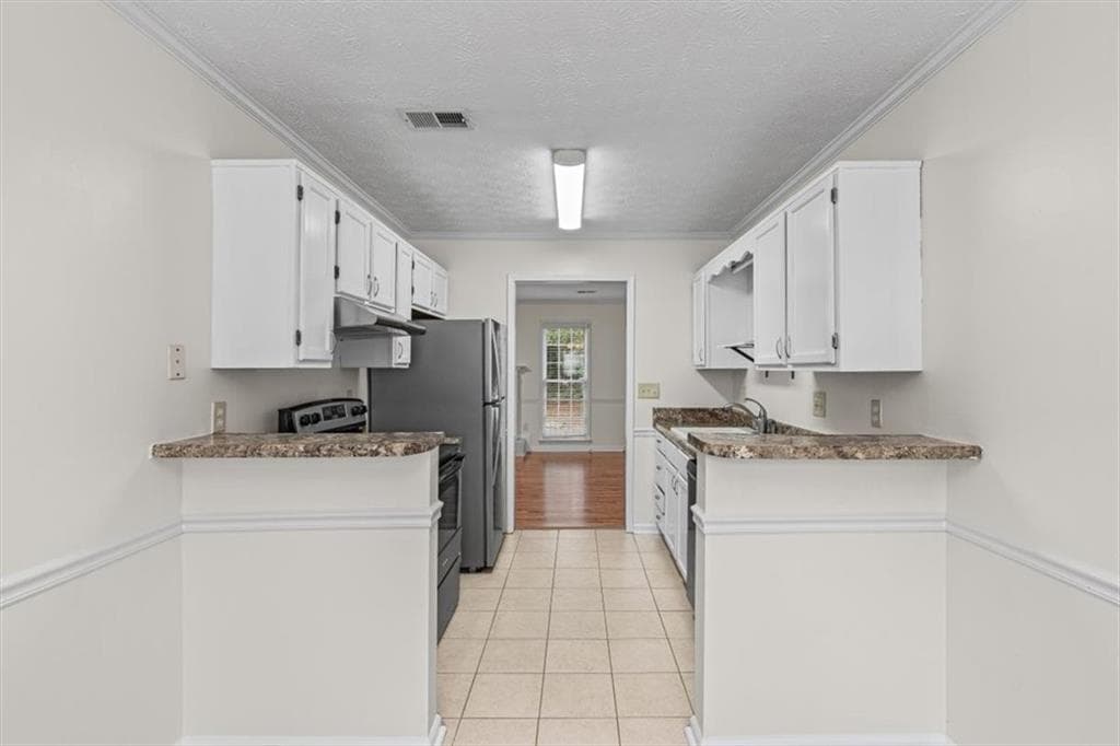 2 bedroom, 3 bathroom, 1,212 sq ft townhouse for rent at 2927 Governors Court, Marietta, GA 30066 for $1,675 a month — photo 5
