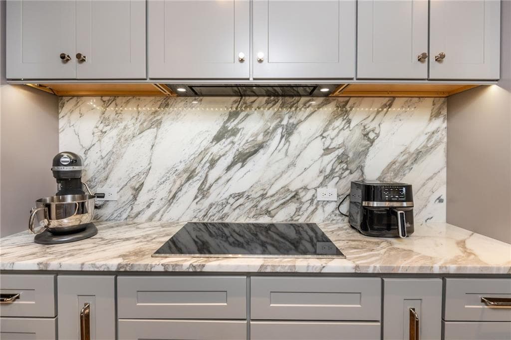 2 bedroom, 2 bathroom, 2,403 sq ft condominium for sale at 2660 Peachtree Road 12C, Atlanta, GA 30305 — photo 5