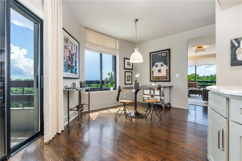 2 bedroom, 2 bathroom, 2,403 sq ft condominium for sale at 2660 Peachtree Road 12C, Atlanta, GA 30305 — photo 9