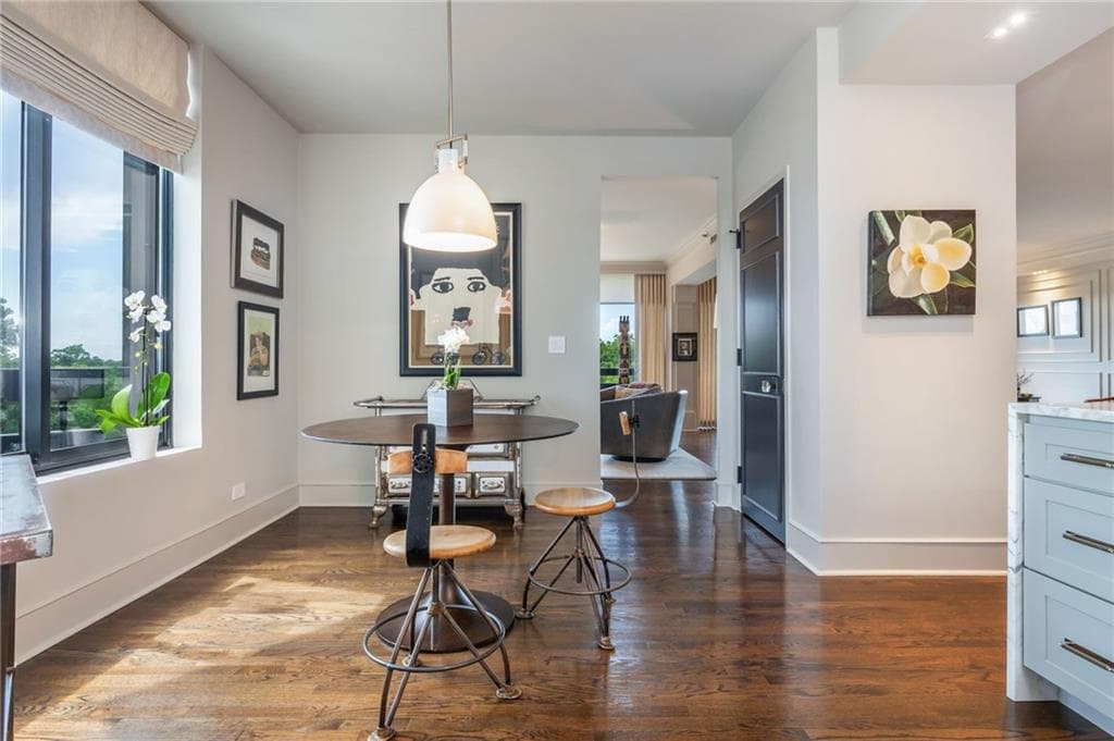 2 bedroom, 2 bathroom, 2,403 sq ft condominium for sale at 2660 Peachtree Road 12C, Atlanta, GA 30305 — photo 10