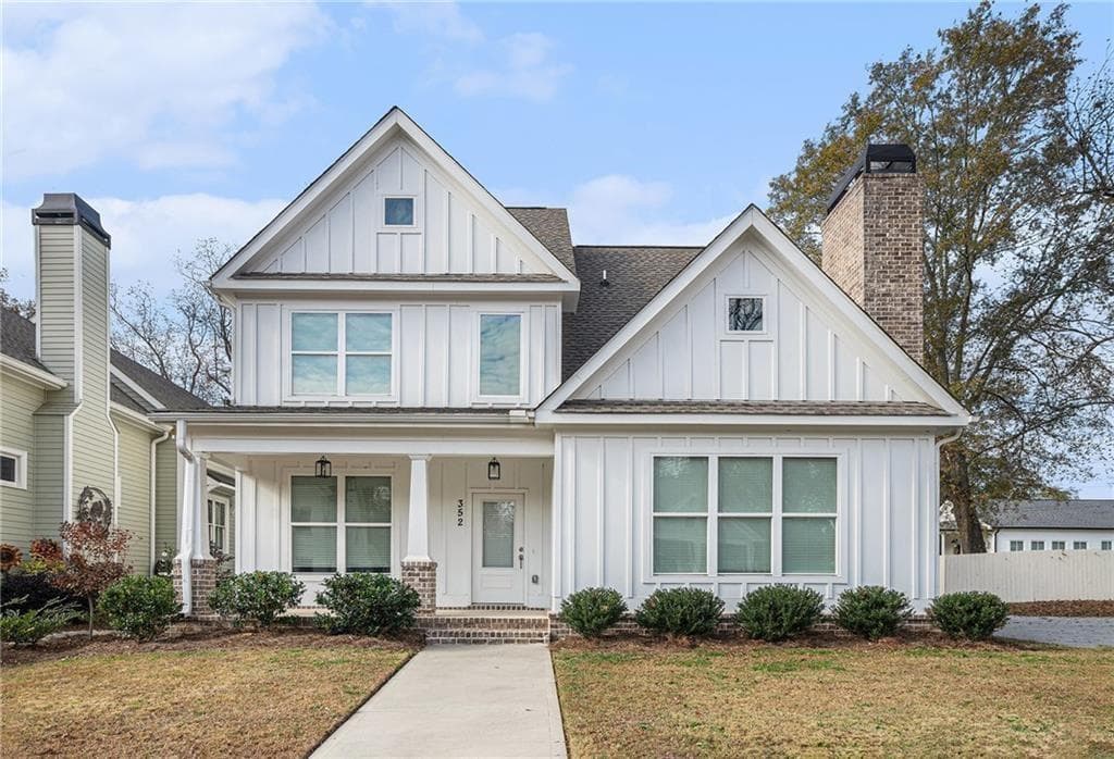 3 bedroom, 3 bathroom, 2,063 sq ft single family residence for sale at 352 Davis Street, Monroe, GA 30655