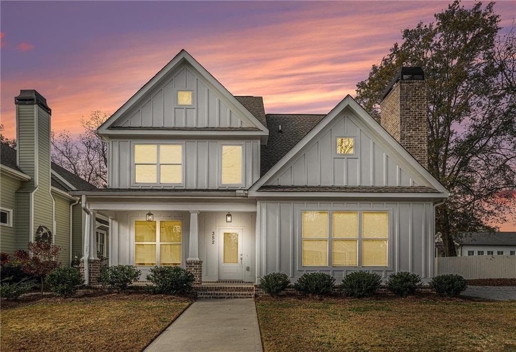 3 bedroom, 3 bathroom, 2,063 sq ft single family residence for sale at 352 Davis Street, Monroe, GA 30655 — photo 5