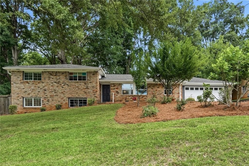 5 bedroom, 3 bathroom, 2,566 sq ft single family residence for rent at 1720 Mary Lou Lane, Atlanta, GA 30316 for $3,000 a month — photo 1 of 32