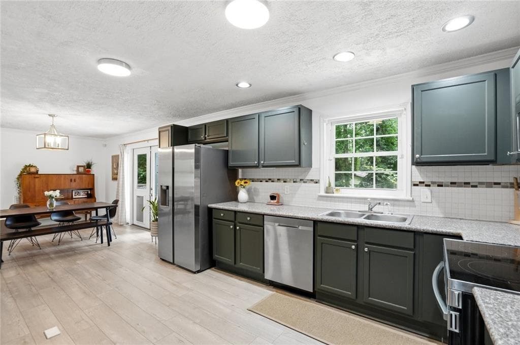 5 bedroom, 3 bathroom, 2,566 sq ft single family residence for rent at 1720 Mary Lou Lane, Atlanta, GA 30316 for $3,000 a month — photo 9