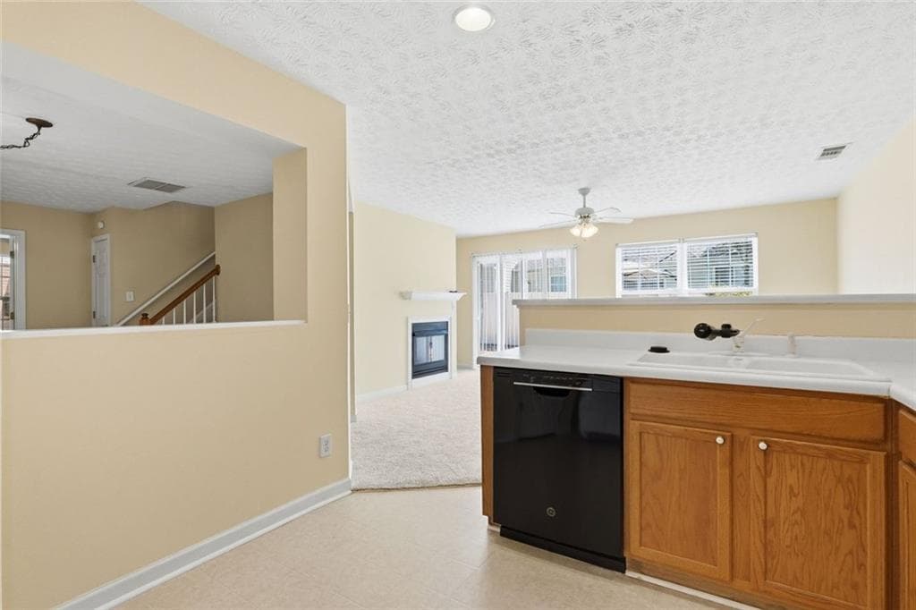3 bedroom, 3 bathroom, 1,626 sq ft single family residence for sale at 337 W Oaks Trail, Woodstock, GA 30188 — photo 10