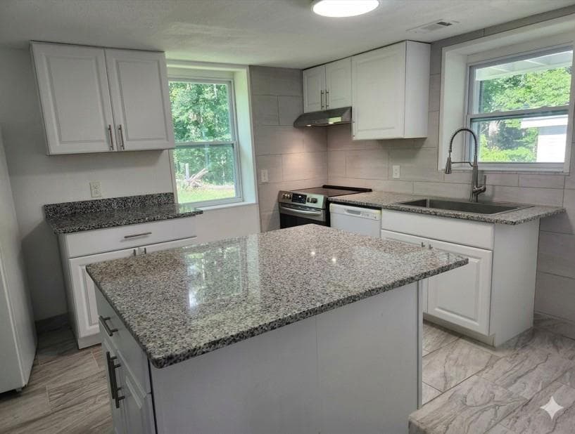 3 bedroom, 2 bathroom, 1,281 sq ft single family residence for sale at 3990 Pine Hill Drive, Douglasville, GA 30135 — photo 8