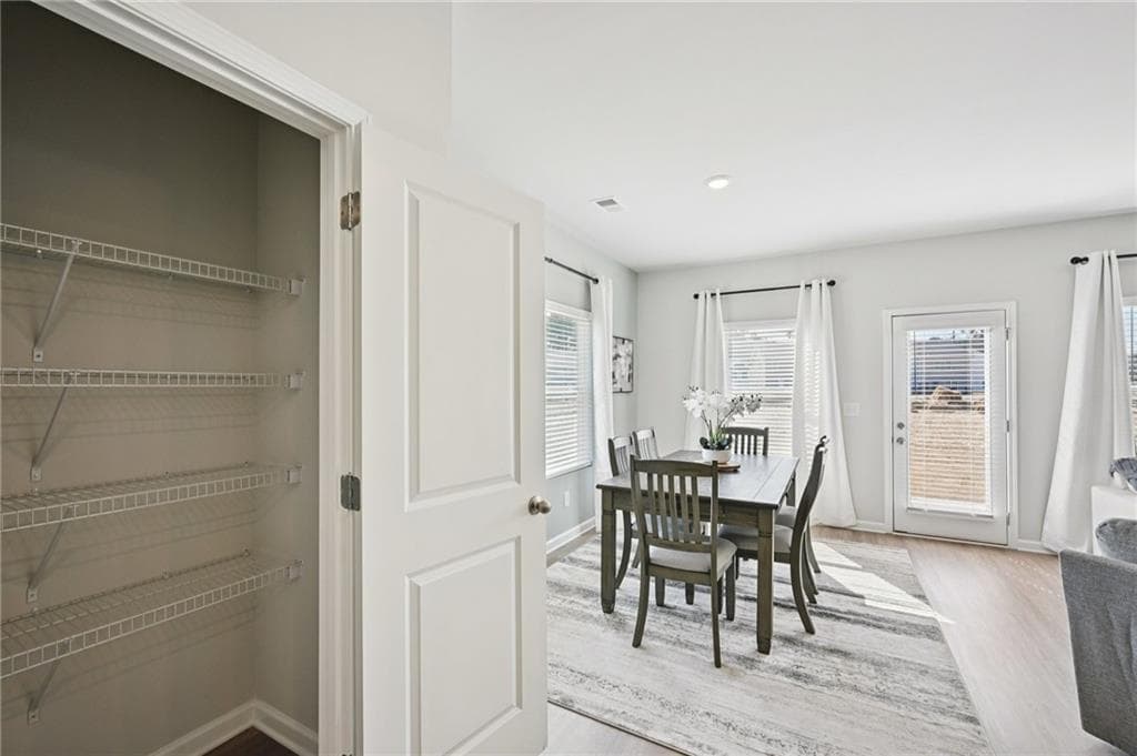 4 bedroom, 3 bathroom, 1,817 sq ft townhouse for sale at 1469 Barlow Road, Lithonia, GA 30058 — photo 9