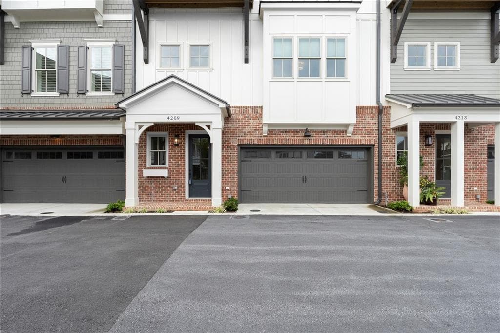 3 bedroom, 5 bathroom, 3,531 sq ft townhouse for sale at 4209 Legacy Lane, Acworth, GA 30101 — photo 3