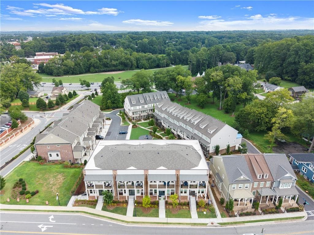 3 bedroom, 5 bathroom, 3,531 sq ft townhouse for sale at 4209 Legacy Lane, Acworth, GA 30101 — photo 5
