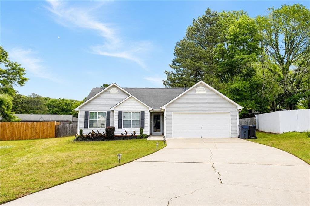 3 bedroom, 2 bathroom, 1,134 sq ft single family residence for sale at 140 Tillman Court, Mcdonough, GA 30253