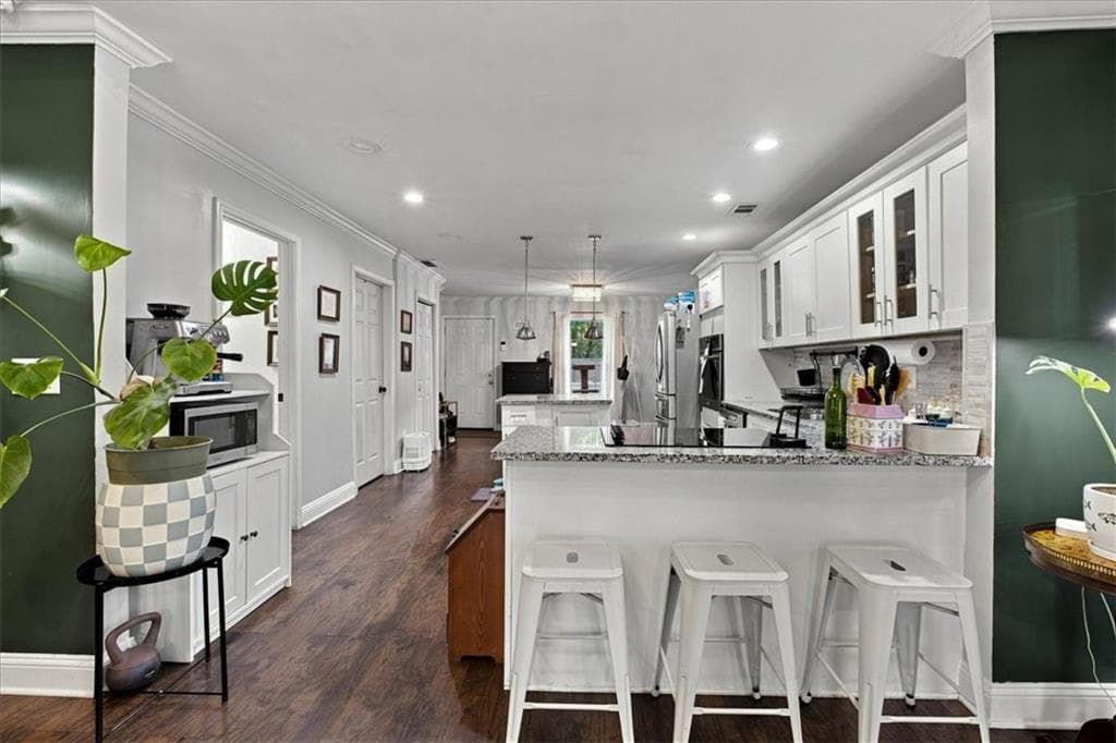 3 bedroom, 2 bathroom, 1,350 sq ft single family residence for sale at 1154 Oakland Lane, Atlanta, GA 30310 — photo 9