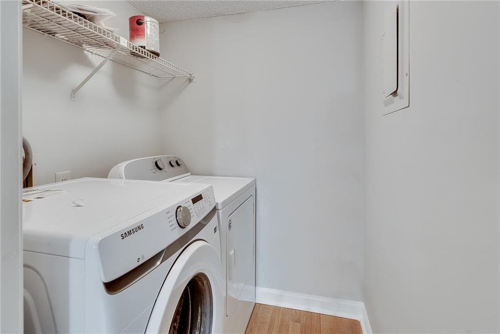 2 bedroom, 2 bathroom, 1,060 sq ft condominium for sale at 1516 Wingate Way, Sandy Springs, GA 30350 — photo 8