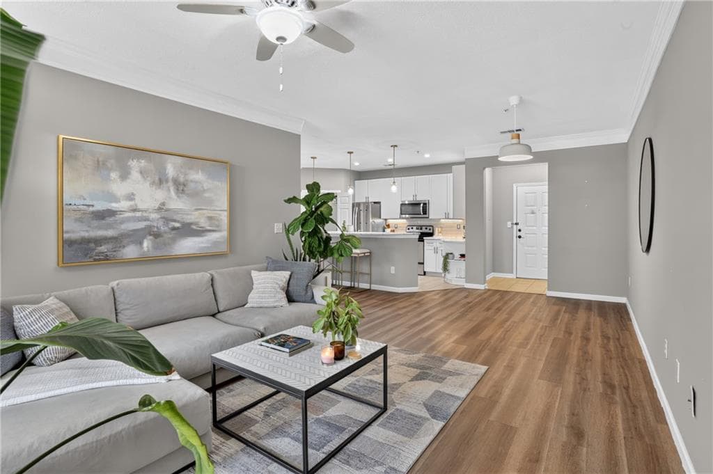2 bedroom, 1 bathroom, 1,080 sq ft condominium for sale at 400 17th Street 2312, Atlanta, GA 30363 — photo 3