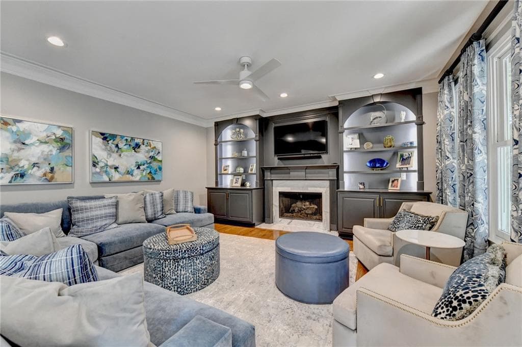 5 bedroom, 4 bathroom, 3,571 sq ft single family residence under contract at 2642 Dunmoore Drive, Snellville, GA 30078 — photo 8