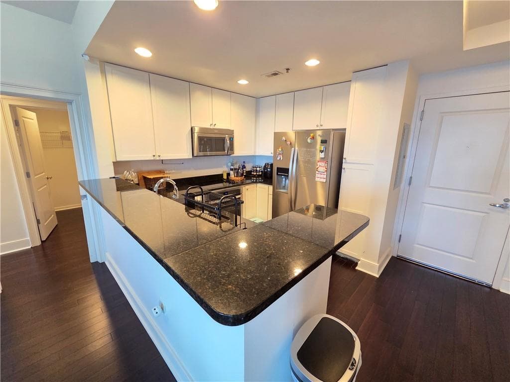 2 bedroom, 2 bathroom, 1,199 sq ft condominium for rent at 285 Centennial Olympic Park Drive 1702, Atlanta, GA 30313 for $2,350 a month