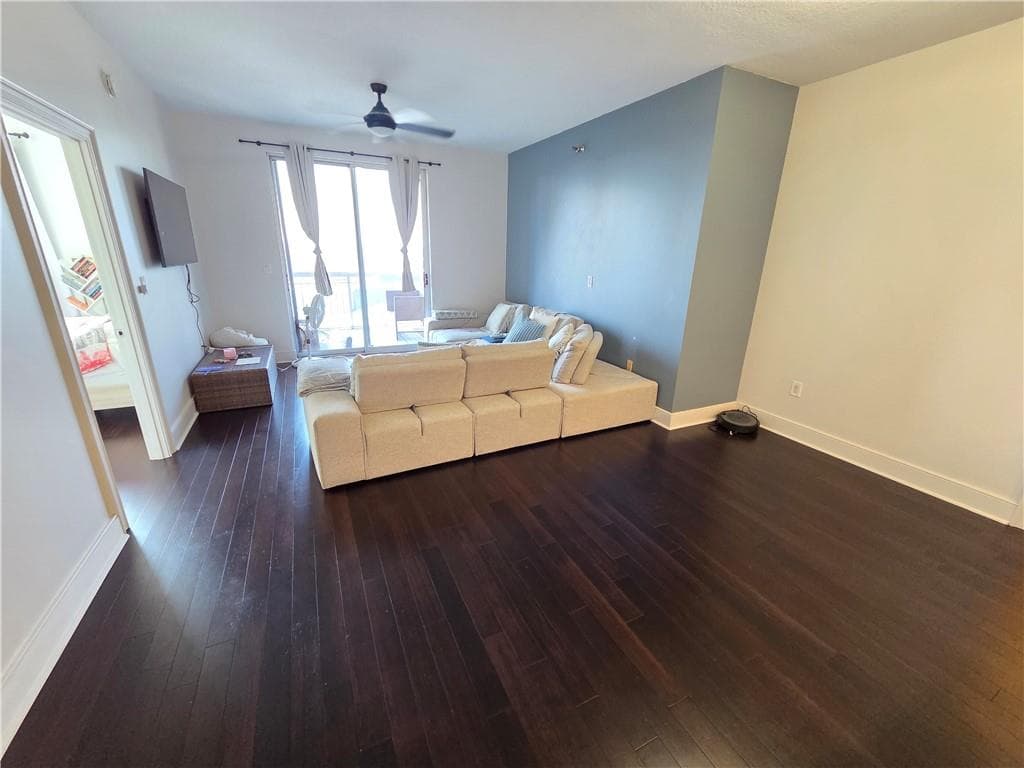2 bedroom, 2 bathroom, 1,199 sq ft condominium for rent at 285 Centennial Olympic Park Drive 1702, Atlanta, GA 30313 for $2,350 a month — photo 4