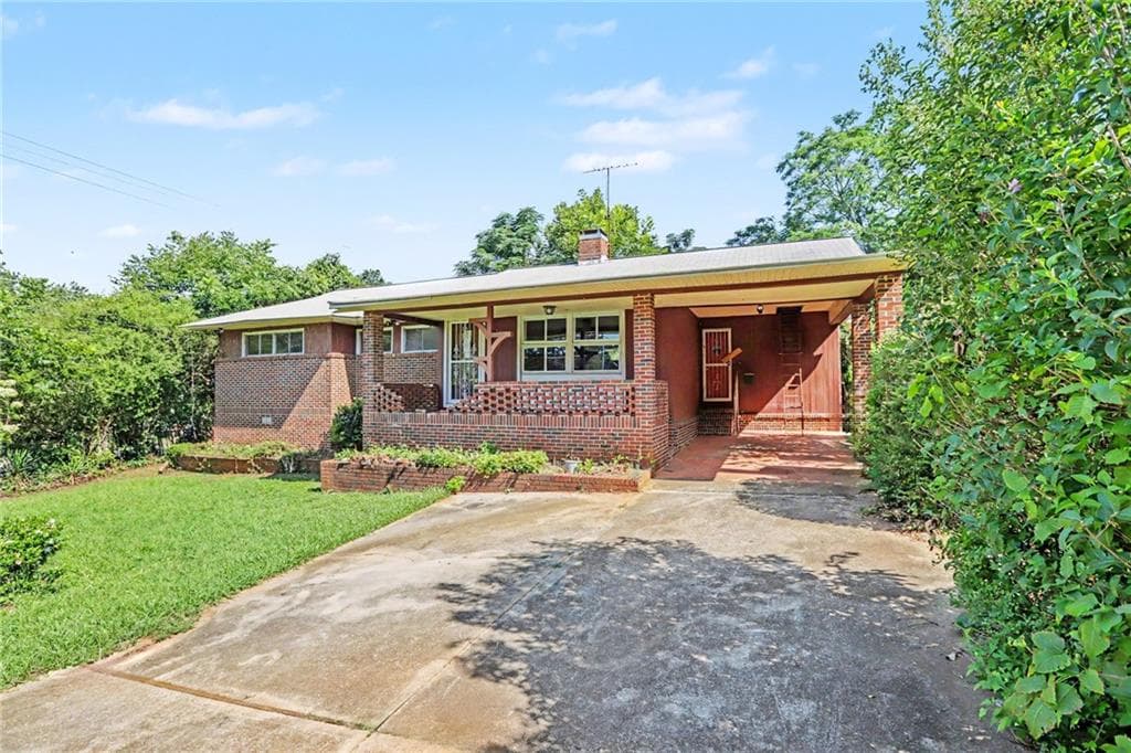 3 bedroom, 3 bathroom, 1,542 sq ft single family residence under contract at 3370 Homera Place, Decatur, GA 30032 — photo 3