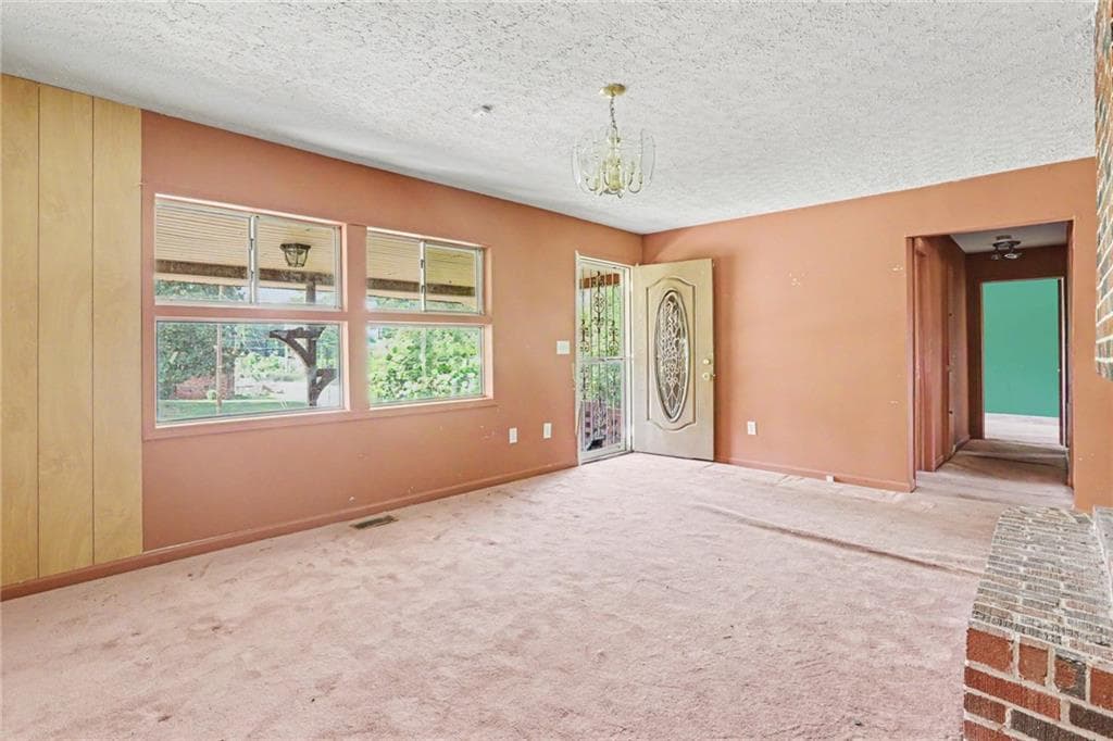 3 bedroom, 3 bathroom, 1,542 sq ft single family residence under contract at 3370 Homera Place, Decatur, GA 30032 — photo 4