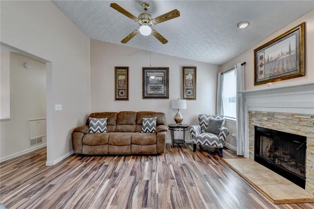 4 bedroom, 3 bathroom, 2,212 sq ft single family residence for sale at 7224 Ironwood Drive, Gainesville, GA 30507 — photo 9