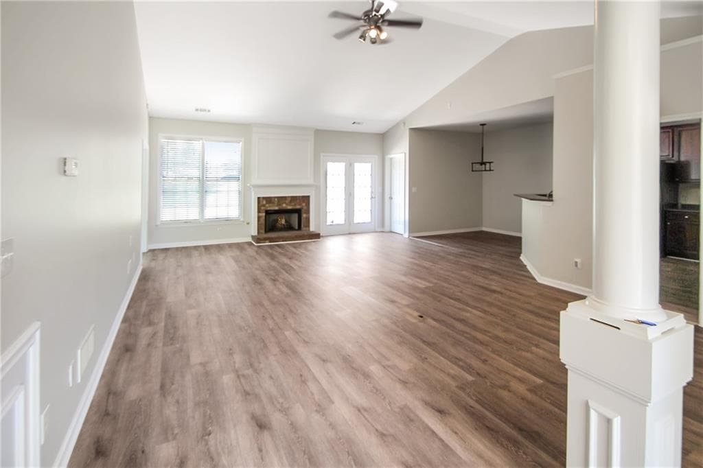3 bedroom, 3 bathroom, 2,123 sq ft single family residence for rent at 258 Brookcliff Drive, Sugar Hill, GA 30518 for $2,500 a month — photo 2